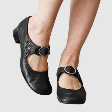 Réka – Mary Jane Shoes with Buckle Detail