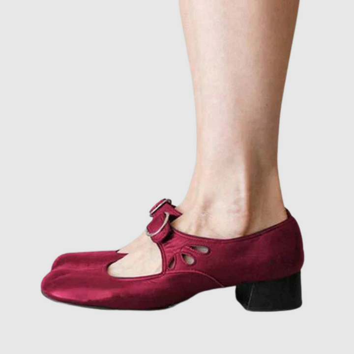 Réka – Mary Jane Shoes with Buckle Detail