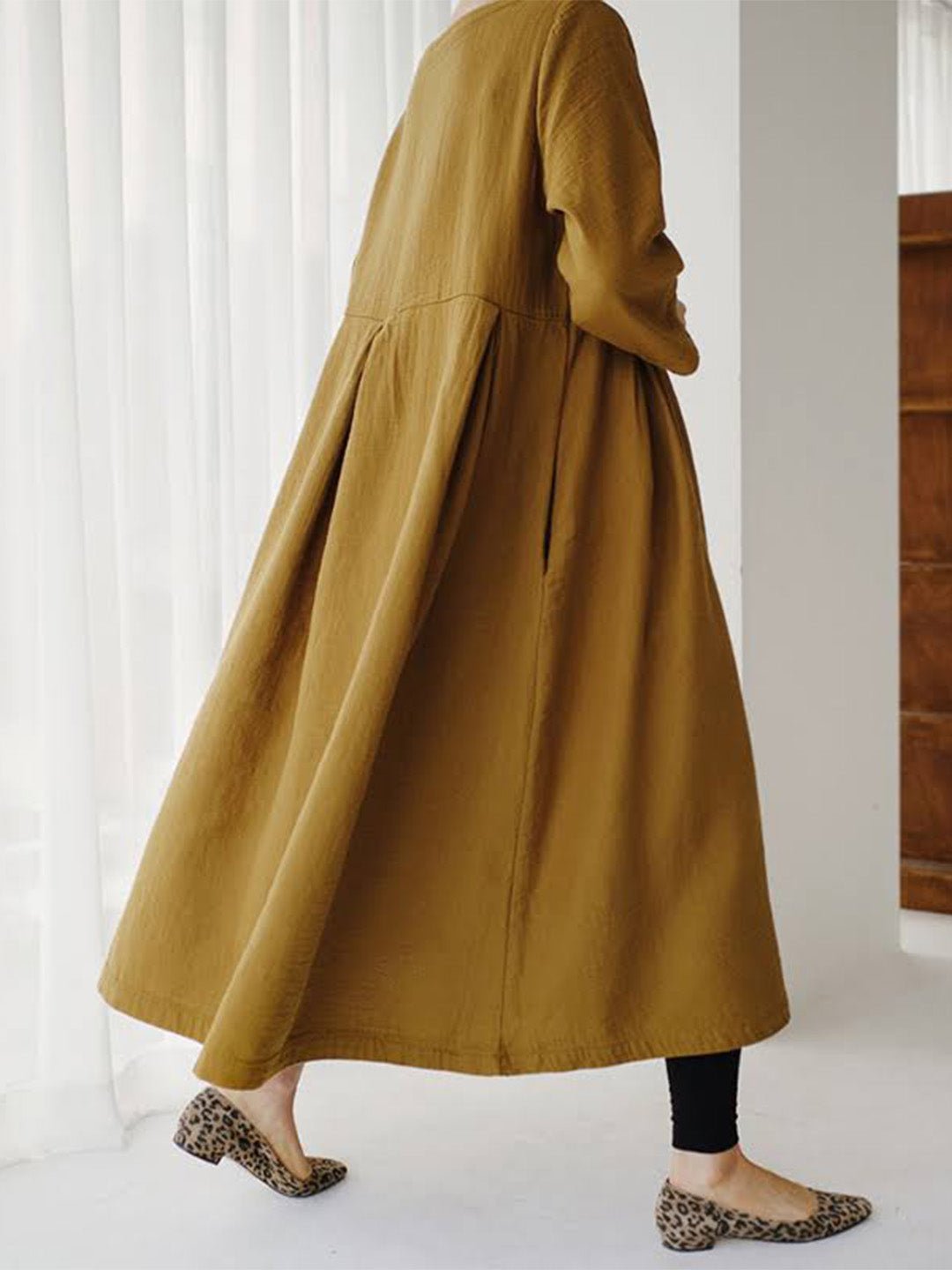 Relaxed Midi Dress | Long Sleeve | Gathered Waist | Everyday Minimalist Style