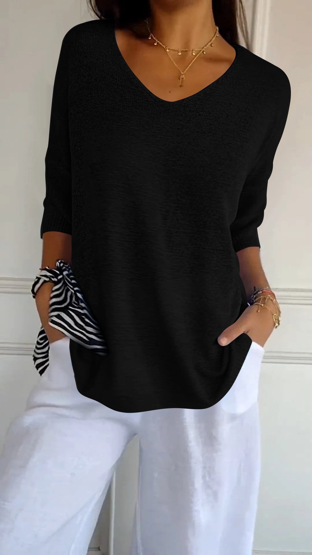 Alva™ | Knitted Spring Top with V-Neckline