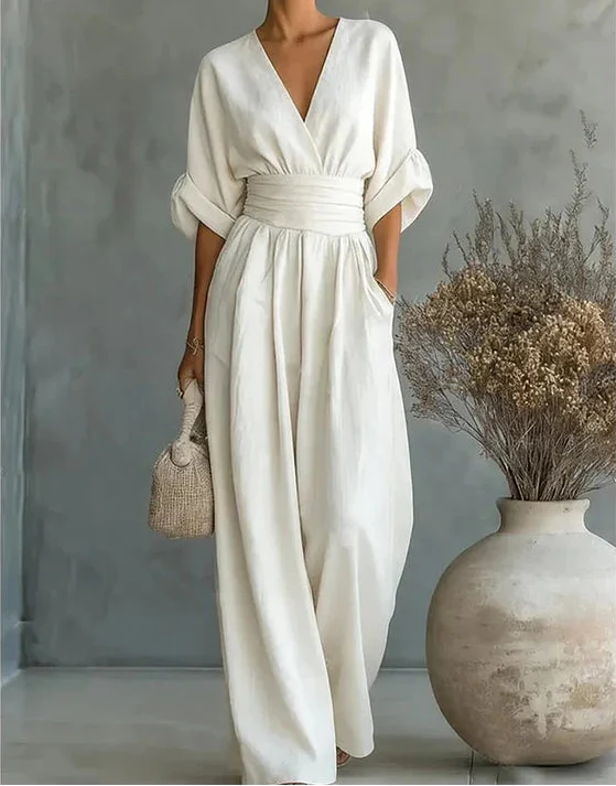 Daniela - Elegant Wide-Leg Jumpsuit with V-Neckline